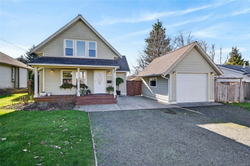 2156 Eardley Rd, Campbell River, BC 