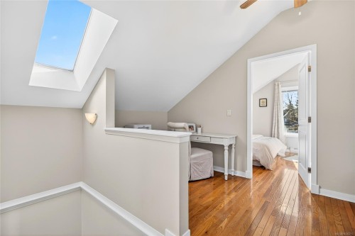 2156 Eardley Rd, Campbell River, BC 