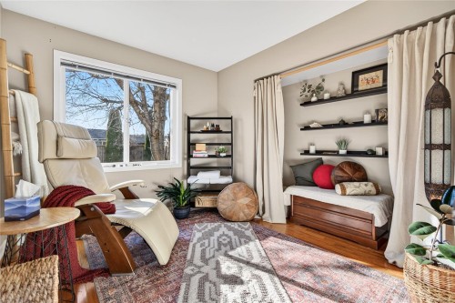 2156 Eardley Rd, Campbell River, BC 