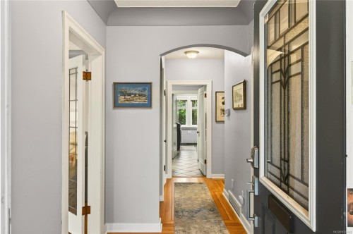 225 Stewart Ave, Nanaimo, BC 