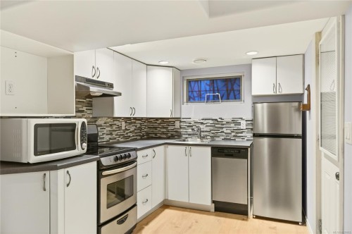 225 Stewart Ave, Nanaimo, BC 