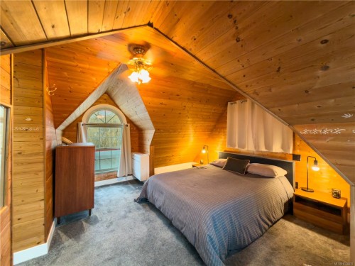 1560 Joan Ave, Crofton, BC 