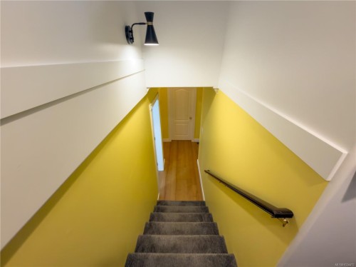 1560 Joan Ave, Crofton, BC 