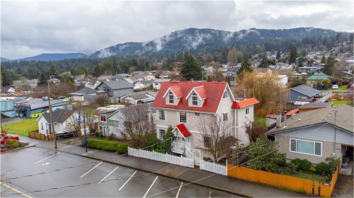 1560 Joan Ave, Crofton, BC 