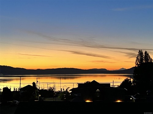 1560 Joan Ave, Crofton, BC 