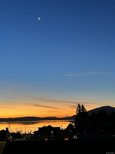 1560 Joan Ave, Crofton, BC 