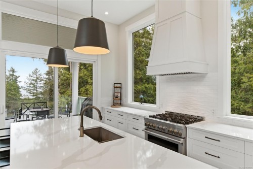 3589 Clifcoe Rd, Ladysmith, BC 