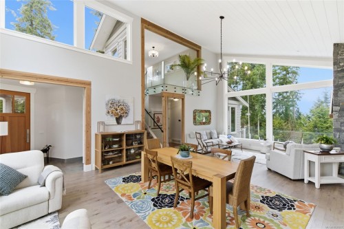 3589 Clifcoe Rd, Ladysmith, BC 