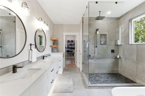 3589 Clifcoe Rd, Ladysmith, BC 