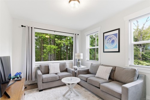 3589 Clifcoe Rd, Ladysmith, BC 