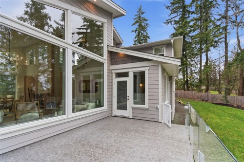 3589 Clifcoe Rd, Ladysmith, BC 