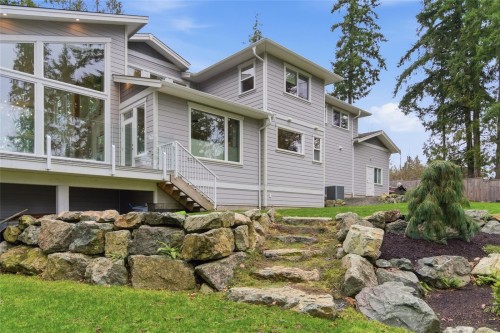 3589 Clifcoe Rd, Ladysmith, BC 