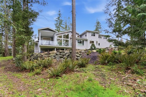 3589 Clifcoe Rd, Ladysmith, BC 