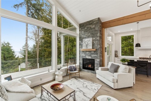 3589 Clifcoe Rd, Ladysmith, BC 