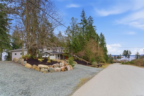 3589 Clifcoe Rd, Ladysmith, BC 