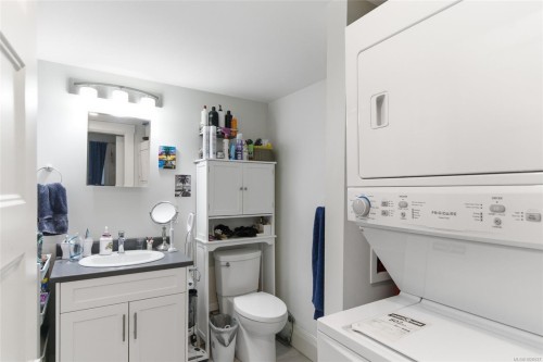 3589 Clifcoe Rd, Ladysmith, BC 