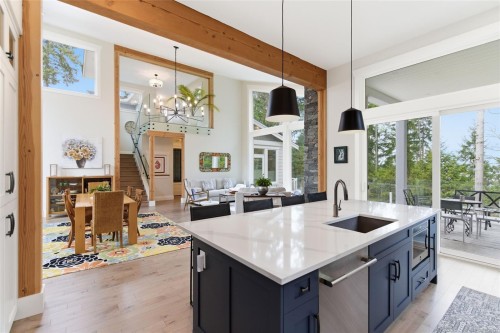 3589 Clifcoe Rd, Ladysmith, BC 