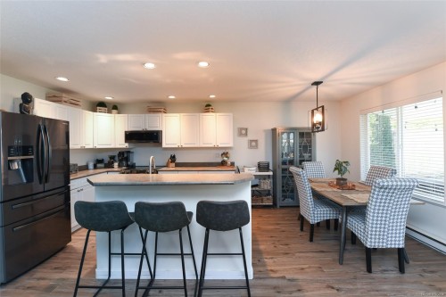 937 Malahat Dr, Courtenay, BC 