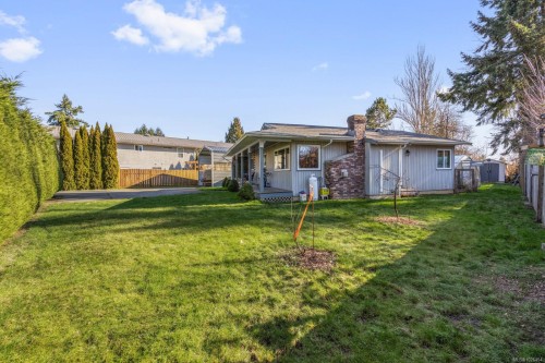 1420 15Th St, Courtenay, BC 