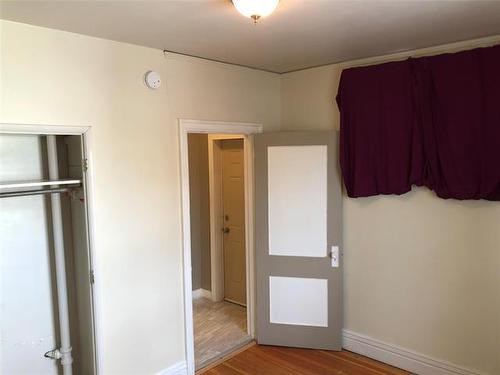 283 Horace St, Winnipeg, MB 