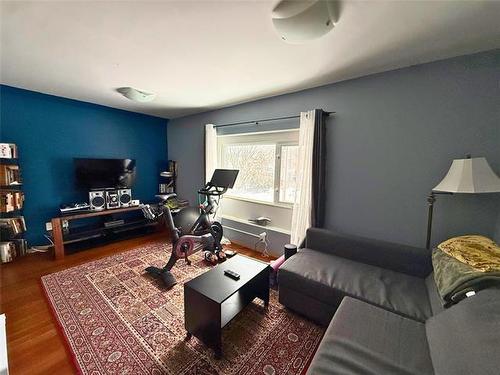 283 Horace St, Winnipeg, MB 