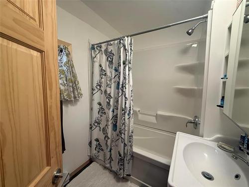 283 Horace St, Winnipeg, MB 