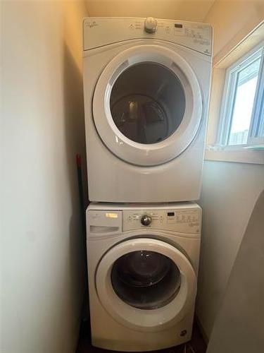 283 Horace St, Winnipeg, MB 