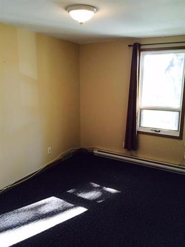 371 St John'S Ave, Winnipeg, MB 