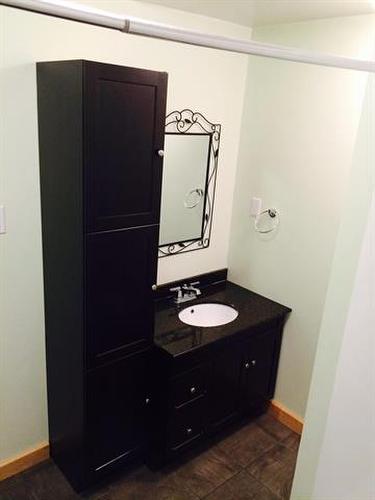 371 St John'S Ave, Winnipeg, MB 