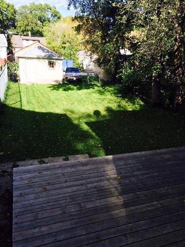 371 St John'S Ave, Winnipeg, MB 