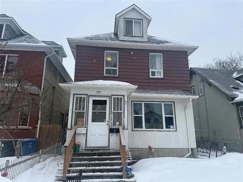 371 St John'S Ave, Winnipeg, MB 