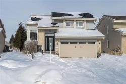 196 Point West DR  Winnipeg, MB R3T 5H7