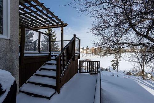 196 Point West Dr, Winnipeg, MB 