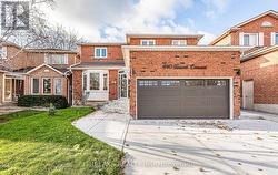 640 FARWELL CRESCENT  Mississauga, ON L5R 2A7