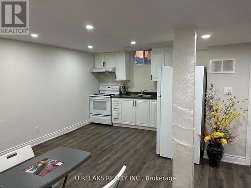 640 Farwell Crescent, Mississauga, ON - Indoor