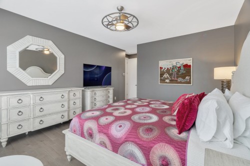 Master Bedroom - 13 Av. Boisbriand, Senneville, QC - Indoor Photo Showing Bedroom