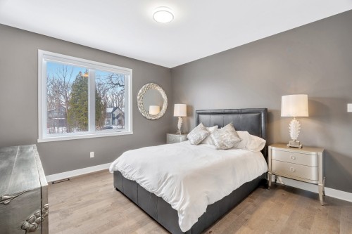 Bedroom - 13 Av. Boisbriand, Senneville, QC - Indoor Photo Showing Bedroom