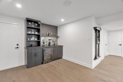 Bar - 