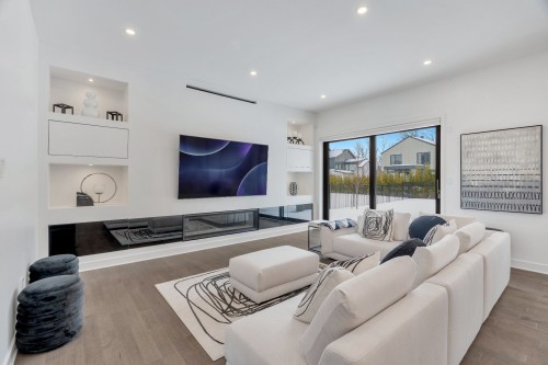 Living Room - 13 Av. Boisbriand, Senneville, QC - Indoor Photo Showing Living Room