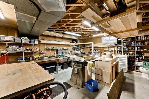 Workshop - 27 Rue Spring-Garden, Sherbrooke (Lennoxville), QC - Indoor Photo Showing Basement