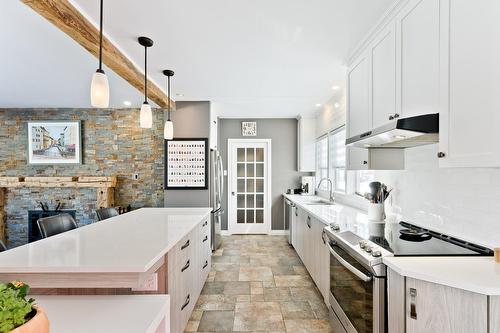 Kitchen - 27 Rue Spring-Garden, Sherbrooke (Lennoxville), QC - Indoor Photo Showing Kitchen