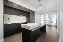 3412-1188 Rue St-Antoine O.  Montréal (Ville-Marie), QC H3C 1B4