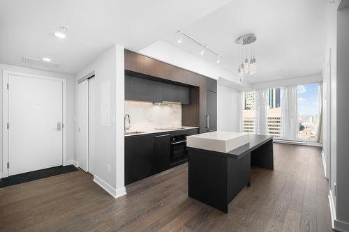 Overall view - 3412-1188 Rue St-Antoine O., Montréal (Ville-Marie), QC - Indoor Photo Showing Kitchen