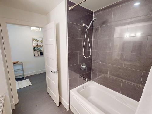 504 15 Kings Wharf Place, Dartmouth, NS 