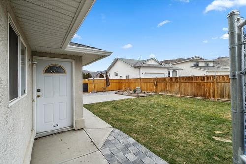 1098 North Glen Drive, Kamloops, BC - Outdoor