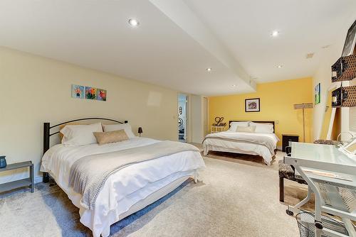 3605 Luxmoore Road, Kelowna, BC - Indoor Photo Showing Bedroom