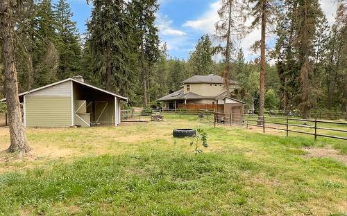 3605 Luxmoore Road, Kelowna, BC - Outdoor With Deck Patio Veranda