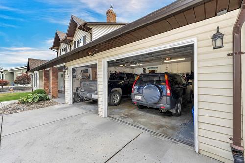 6463 Blue Jay Road, Vernon, BC - Outdoor