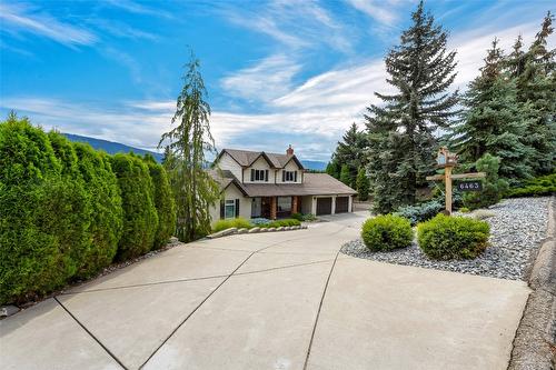6463 Blue Jay Road, Vernon, BC - Outdoor With Facade