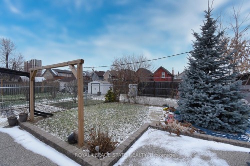 113 Steven Street, Hamilton, ON - Outdoor